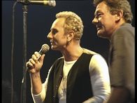 Austropop-Legenden – EAV und Wolfgang Ambros (r.)