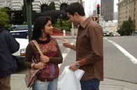 Call Center - Bei Anruf Liebe – Hat ihre Liebe eine Chance? Granger Woodruff (Jesse Metcalfe, r.) und Priya R. Sethi (Shriya Saran, l.)