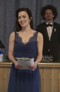 Man Seeking Woman – Liz (Britt Lower, l.); Mike (Eric Andre, r.)