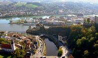 Verrückt nach Fluss – SR Fernsehen SALZSTRAßEN, "Das weiße Gold der Bayern" Uhr. Passau (als Endstation des Filmes), lange Zeit Salzhandels-Metropole.