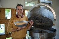 Land und lecker – Gastgeber Martin Riffelmann hat seinen kulinarischen Lebenstraum verwirklicht und eine Senfmühle aufgebaut.