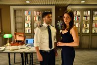 Das Traumschiff – In Navigationsoffizier Jan Riether (Karim Cherif) hat Maike Kappes (Birthe Wolters) den Mann fürs Leben gefunden. Allerdings gibt es da noch ein kleines Problem.