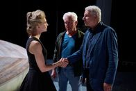 Tatort – Von links: Gina Rohland (Ursina Lardi), Kriminalhauptkommissar Leitmayr (Udo Wachtveitl) und Kriminalhauptkommissar Ivo Batic (Miroslav Nemec). Die Kommissare gehen davon aus, dass die Überdosis kein Unfall war.