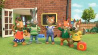 Pip und Posy – Frankies Tanz ist ganz weit vorne, findet die Gang und übt ihn fleißig.