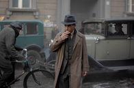 Babylon Berlin – Rath (Volker Bruch) möchte die Republikfeinde stoppen.