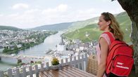 Wunderschön! – Tamina blickt auf Bernkastel-Kues.