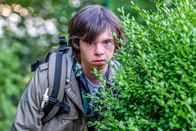 SOKO Kitzbühel – Beim Einsatz des SOKO-Teams sorgt ausgerechnet der Museumsdirektor Konrad Pachler für Aufsehen, nachdem er seinen Ex-Mitarbeiter Marius (Brent Larsen) vom Gelände verweist. Ein Indiz dafür, dass Marius mehr über die gefundene Leiche weiß?