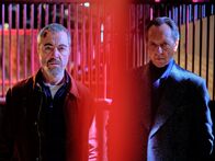 Suspect – Im Laufe seiner privaten Ermittlungen zum Tod seiner Tochter trifft Danny (James Nesbitt, l.) auf einer Rennbahn auf den Unternehmer Harry Carr (Richard E. Grant, r.).