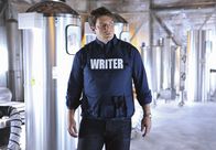 Castle – Hilft bei den Ermittlungen in einem äußerst skurrilen Fall: Richard Castle (Nathan Fillion)