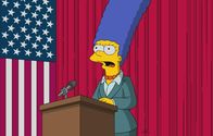 Die Simpsons – Marge (Bild) beschließt, sich als Bürgermeisterin aufstellen zu lassen, nachdem sie von Bürgermeister Quimby mit einem frauenfeindlichen Kommentar zum Schweigen gebracht wurde ...
