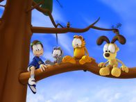 The Garfield Show – Garfield klettert auf einen Baum. Leider traut er sich aber nicht mehr runter. Im Laufe der Zeit bekommt er Gesellschaft von Odie, Nermal, Jon und einem Feuerwehrmann.