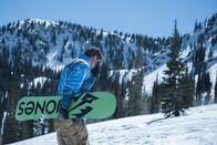 6 Below – Eric LeMarque (Josh Hartnett)