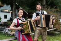 Musikantisch kreuz und quer durchs Land – Conny Bürgler und Richard Deutinger