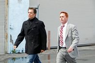 Navy CIS – Rückblick ins Jahr 2001: Tony (Michael Weatherly, l.) und sein Partner Danny (Scott Grimes, r.) bei der Arbeit ...