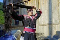 DOK – SRF DOK: Rapunzel Town – Das Dorf der Langhaarfrauen Reisbäuerin Su Zujiao’s Haare messen 1,6 Meter Copyright: SRF/Medea Film/Thomas Bresinsky
