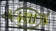 Deutschlands große Clans – Seit dem 19. Jahrhundert wird jeder Reisende am Kölner Hauptbahnhof durch die Leuchtreklame von 4711 begrüßt.