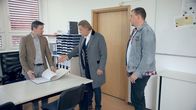 Lenßen übernimmt – Ingo Lenßen (2.v.l.)