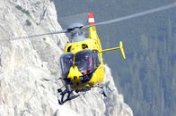 Der Bergdoktor – Hans, Martin und die Bergwacht-Kollegen auf der Suche nach Eisenbache.