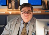 Chicago Med – Chicago Med Nichts ist wie es scheint - Theseus' Ship Staffel 2, Episode 13 Er bekommt es mit einem besonders schwierigen Fall zu tun: Oliver Platt als Dr. Daniel Charles