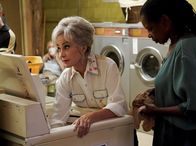 Young Sheldon – Connie "Meemaw" Tucker (Annie Potts)
