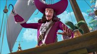 Peter Pan - Neue Abenteuer – Captain Hook gibt von der "Jolly Roger" aus Befehle.