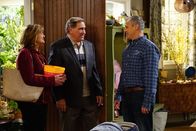 Man with a Plan – v.l.n.r.) Alice (Nancy Lenehan); Frank (Dan Lauria); Adam Burns (Matt LeBlanc)