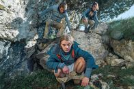 Wild Republic – Merlin Rose (Ron), Béla Gabor Lenz (Justin), Emma Drogunova (Kim).