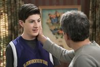 Speechless – Ray DiMeo (Mason Cook, l.); Jimmy DiMeo (John Ross Bowie, r.)