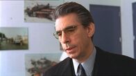 Law & Order: Special Victims Unit – Detective John Munch (Richard Belzer) hat ein doppeltes Problem zu bewältigen. Er muss genug Beweise finden, um wenigstens einen Täter vor Gericht überführen zu können - und muss gleichzeitig den zweiten Vergewaltiger ausfindig machen.