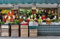Im Bauch von ... – Einige der Markthändler haben in den umliegenden Gebäuden und in den Gassen am Rialtomarkt feste Geschäfte bezogen.
