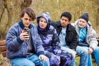 KEKs – (v.l.n.r.) Younes (David Ali Rashed); Shirin (Manal Raga a Sabit); Amadou (Aaron Maldonado-Morales); Rocky (Vito Sack)