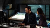 The Blacklist – Aram Mojtabai (Amir Arison) und Alina Park (Laura Sohn)
