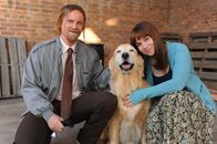It's Always Sunny in Philadelphia – Cricket (David Hornsby, l.); Belle (Renee Felice Smith, r.)
