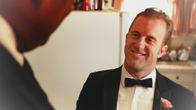 Hawaii Five-0 – Als Danny (Scott Caan) angeschossen wird, während er mit McGarrett, Tani und Junior unter Quarantäne steht, erlebt er in seiner Bewusstlosigkeit Zukunftsvisionen von sich und seinen Kollegen ...