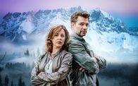 SOKO Kitzbühel – Julia Cencig (Nina Pokorny), Jakob Seeböck (Lukas Roither).