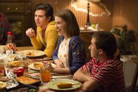 The Middle – (v.l.n.r.) Axl (Charlie McDermott); Sue (Eden Sher); Brick (Atticus Shaffer)