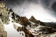 Magische Anden – Der Pico Bolívar hat einen besonderen Stellenwert: Er ist mit knapp 5.000 Meter der höchste Berg Venezuelas und auf seinem Gipfel befindet sich eine Büste des Nationalhelden Simón Bolívar.