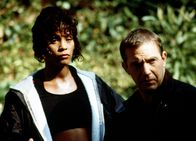 Bodyguard – In grosser Gefahr: Whitney Houston als Rachel Marron, Kevin Costner als Frank Farmer