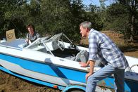The Middle – Axl (Charlie McDermott, l.); Mike (Neil Flynn, r.)