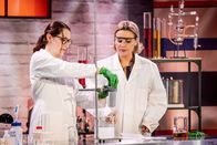 Fakt oder Fake – L-R: Ella Staufer, Katharina Straßer.