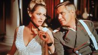 Der blaue Max – Der blaue Max Liebe als Waffe im Nahkampf: Ursula Andress als Gräfin Käti von Klugermann, George Peppard als Leutnant Bruno Stachel Copyright: SRF/1966 Twentieth Century Fox Film Corporation