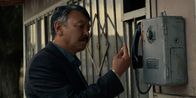 Infiniti – Die Situation rund um die Rettungsmission droht zu entgleiten. Der Polizeichef von Baikonur, Fef Askarev (Erken Gubashev), nimmt die Dinge selbst in die Hand. Auch für ihn steht viel auf dem Spiel.