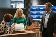 Bull – L-R: Dr. Adrienne Corbett (Haviland Morris), Marissa Morgan (Geneva Carr), Dr. Jason Bull (Michael Weatherly)