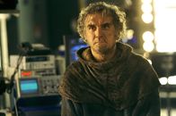 Timeline – Professor Johnston (Billy Connolly) zurück in der Gegenwart.