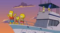 Die Simpsons – "Die Simpsons", "Gorilla Ahoi!." Beim Besuch eines Wasserparks erinnert sich Homer an einen alten Kindheitstraum. Seit ihn sein Vater zum Angeln mitgenommen hat, wünscht er sich sehnlichst ein eigenes Boot. Kaum ist es angeschafft, entpuppt sich der Unterhalt des neuen Gefährts jedoch als äußerst kostspielig. Unterdessen finden Lisa und Bart Gefallen daran, gefährliche Wildtiere aus Zoogehegen zu befreien. Leider gerät die gutgemeinte Rettungsaktion schnell außer Kontrolle. SENDUNG: ORF eins - MO - 07.09.2020 - 17:15 UHR. - Veroeffentlichung fuer Pressezwecke honorarfrei ausschliesslich im Zusammenhang mit oben genannter Sendung oder Veranstaltung des ORF bei Urhebernennung.