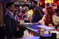 Call Me Kat – Carter (Julian Gant, l.); Sheila (Swoosie Kurtz, r.)