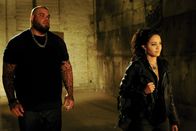 MacGyver – Tristin Mays (Riley Davis, re.).