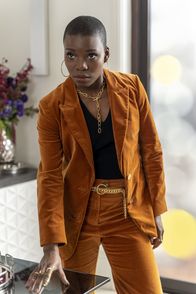 Charmed – Lee Duhon (Alexis Louder)