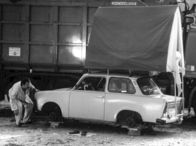 Go Trabi go – Ehepaar Rita und Udo Struutz (Marie Gruber und Wolfgang Stumph).