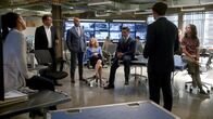 Bull – L-R: Danny James (Jaime Lee Kirchner), Dr. Jason Bull (Michael Weatherly), Chunk Palmer (Chris Jackson), Marissa Morgan (Geneva Carr), Benny Colón (Freddy Rodríguez), Cable McCrory (Annabelle Attanasio)